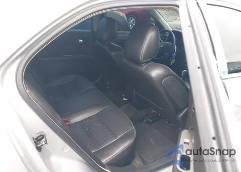 2010 Ford Fusion Sport z USA, uszkodzony, nr VIN 3FAHP0KC8AR205398